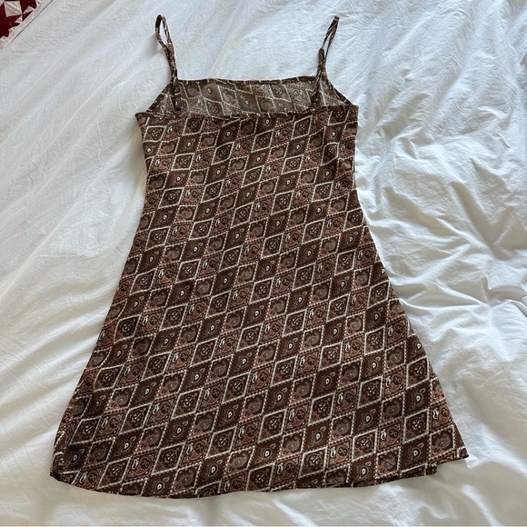 Brown Paisley Patterned Dress - Picture 4 of 4